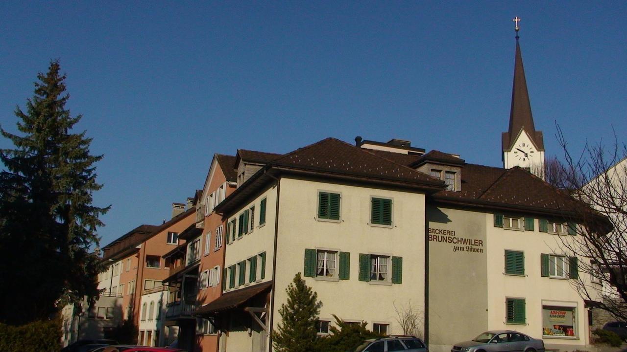 Hotel Restaurant Loewen Sirnach Buitenkant foto